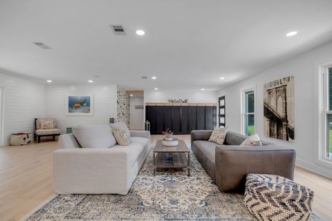 Tiny photo for 422 Waverly Road, Tallahassee, FL 32312 (MLS # 401144)