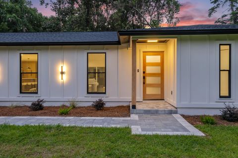 Tiny photo for 422 Waverly Road, Tallahassee, FL 32312 (MLS # 401144)