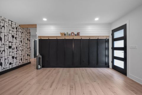 Tiny photo for 422 Waverly Road, Tallahassee, FL 32312 (MLS # 401144)