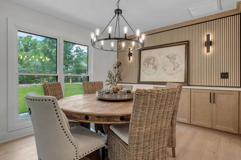 Tiny photo for 422 Waverly Road, Tallahassee, FL 32312 (MLS # 401144)