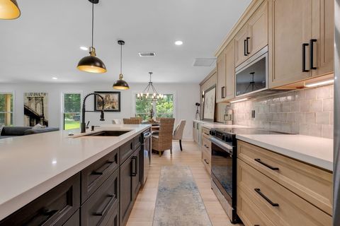 Tiny photo for 422 Waverly Road, Tallahassee, FL 32312 (MLS # 401144)