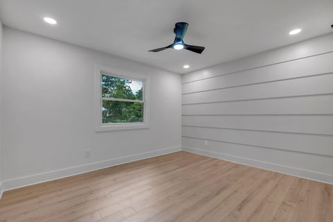 Tiny photo for 422 Waverly Road, Tallahassee, FL 32312 (MLS # 401144)
