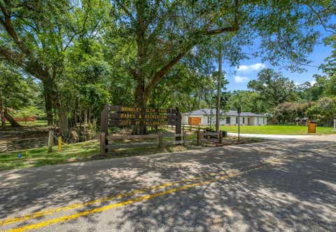 Tiny photo for 422 Waverly Road, Tallahassee, FL 32312 (MLS # 401144)
