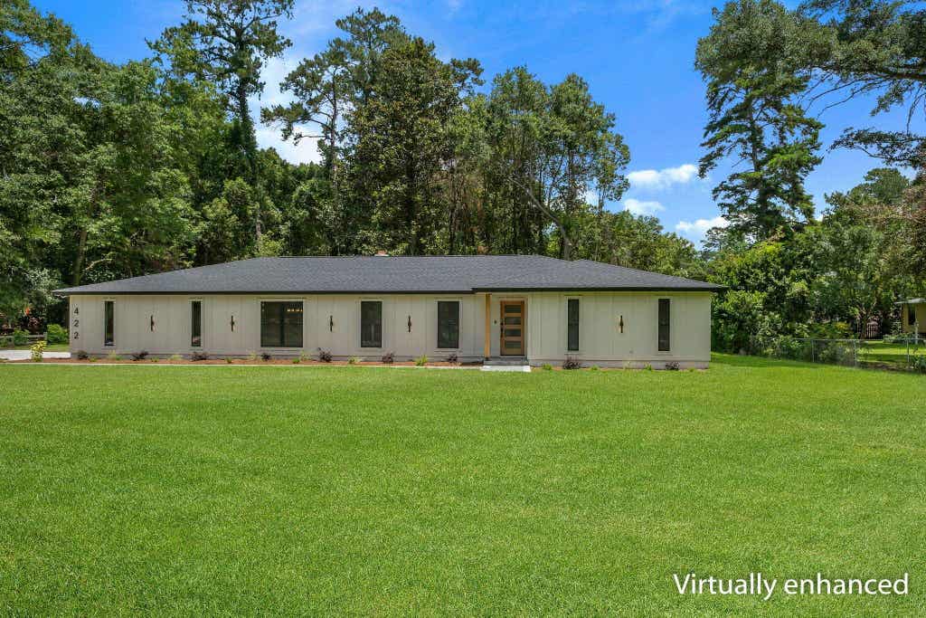 Photo of 422 Waverly Road, Tallahassee, FL 32312 (MLS # 401144)