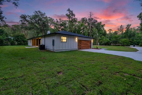 Tiny photo for 422 Waverly Road, Tallahassee, FL 32312 (MLS # 401144)