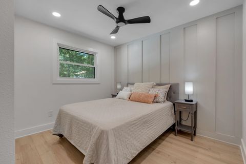 Tiny photo for 422 Waverly Road, Tallahassee, FL 32312 (MLS # 401144)