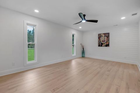 Tiny photo for 422 Waverly Road, Tallahassee, FL 32312 (MLS # 401144)