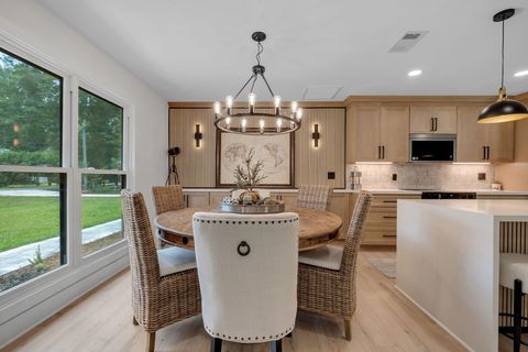 Tiny photo for 422 Waverly Road, Tallahassee, FL 32312 (MLS # 401144)
