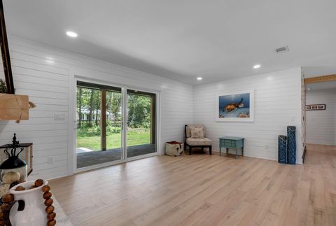 Tiny photo for 422 Waverly Road, Tallahassee, FL 32312 (MLS # 401144)