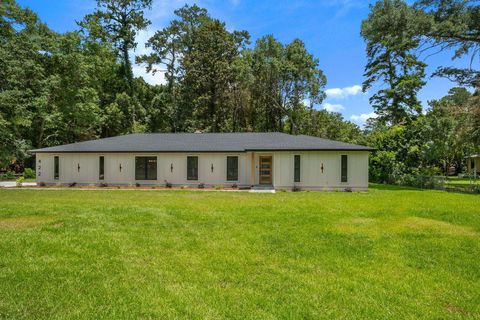 Tiny photo for 422 Waverly Road, Tallahassee, FL 32312 (MLS # 401144)
