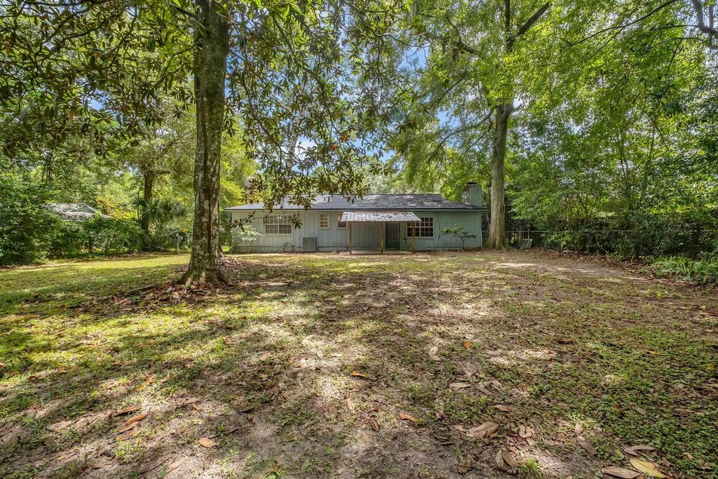 Photo of 212 Meridianna Drive, Tallahassee, FL 32312 (MLS # 389887)