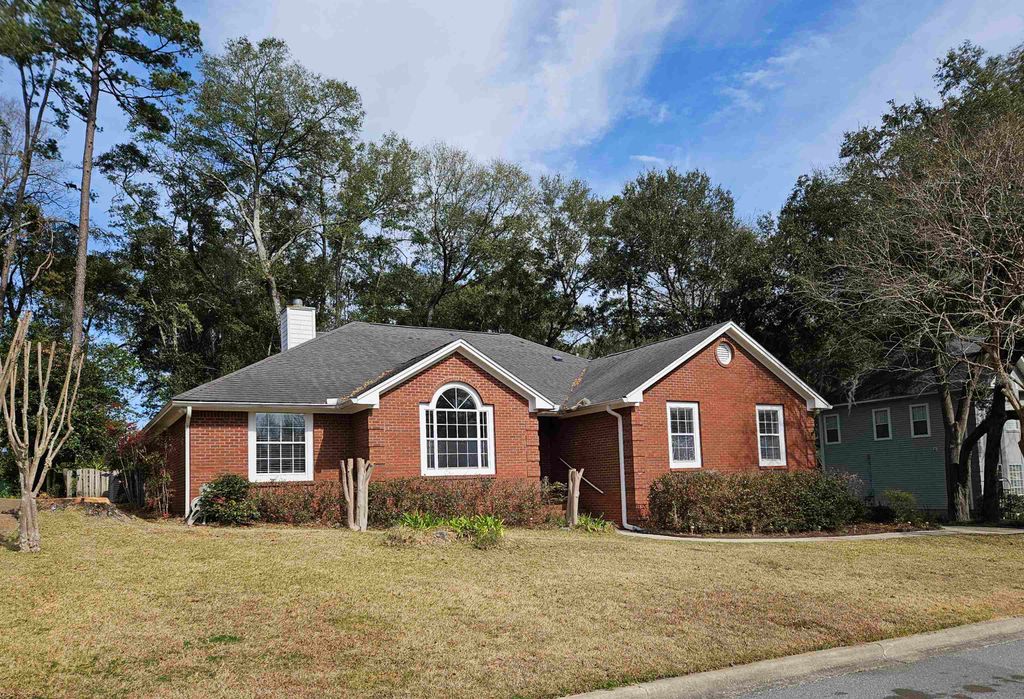 Photo of 3474 Paces Ferry Road, Tallahassee, FL 32309 (MLS # 396942)