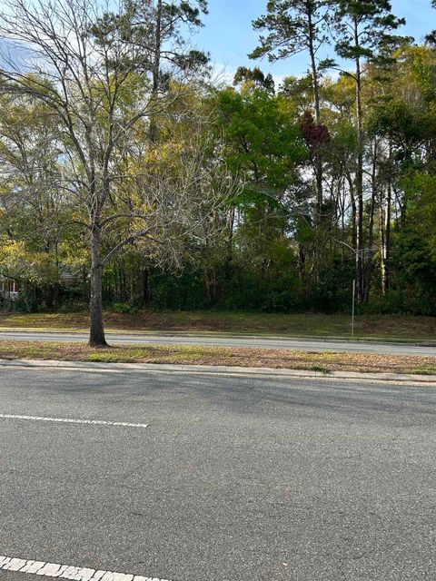Photo of 1912 Miccosukee Road, Tallahassee, FL 32308 (MLS # 397351)