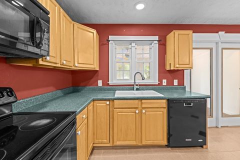 Tiny photo for 24133 Lanier Street, Tallahassee, FL 32310 (MLS # 393862)