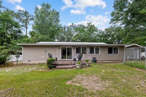 Tiny photo for 24133 Lanier Street, Tallahassee, FL 32310 (MLS # 393862)