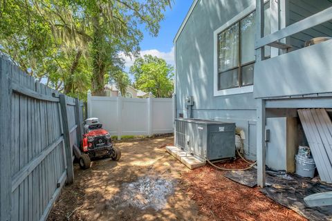 Tiny photo for 1913 BUCKWOOD Drive, Tallahassee, FL 32317 (MLS # 402005)