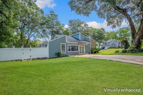 Tiny photo for 1913 BUCKWOOD Drive, Tallahassee, FL 32317 (MLS # 402005)