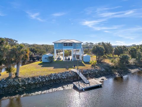 A home in Crawfordville