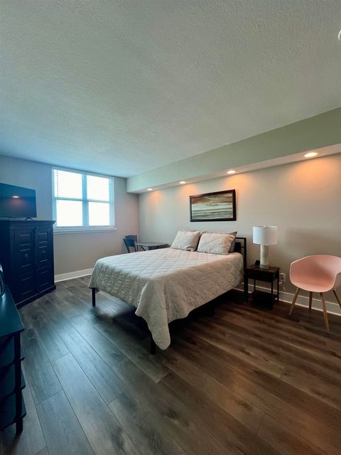 Tiny photo for 300 S DUVAL Street #1705, Tallahassee, FL 32301 (MLS # 398683)