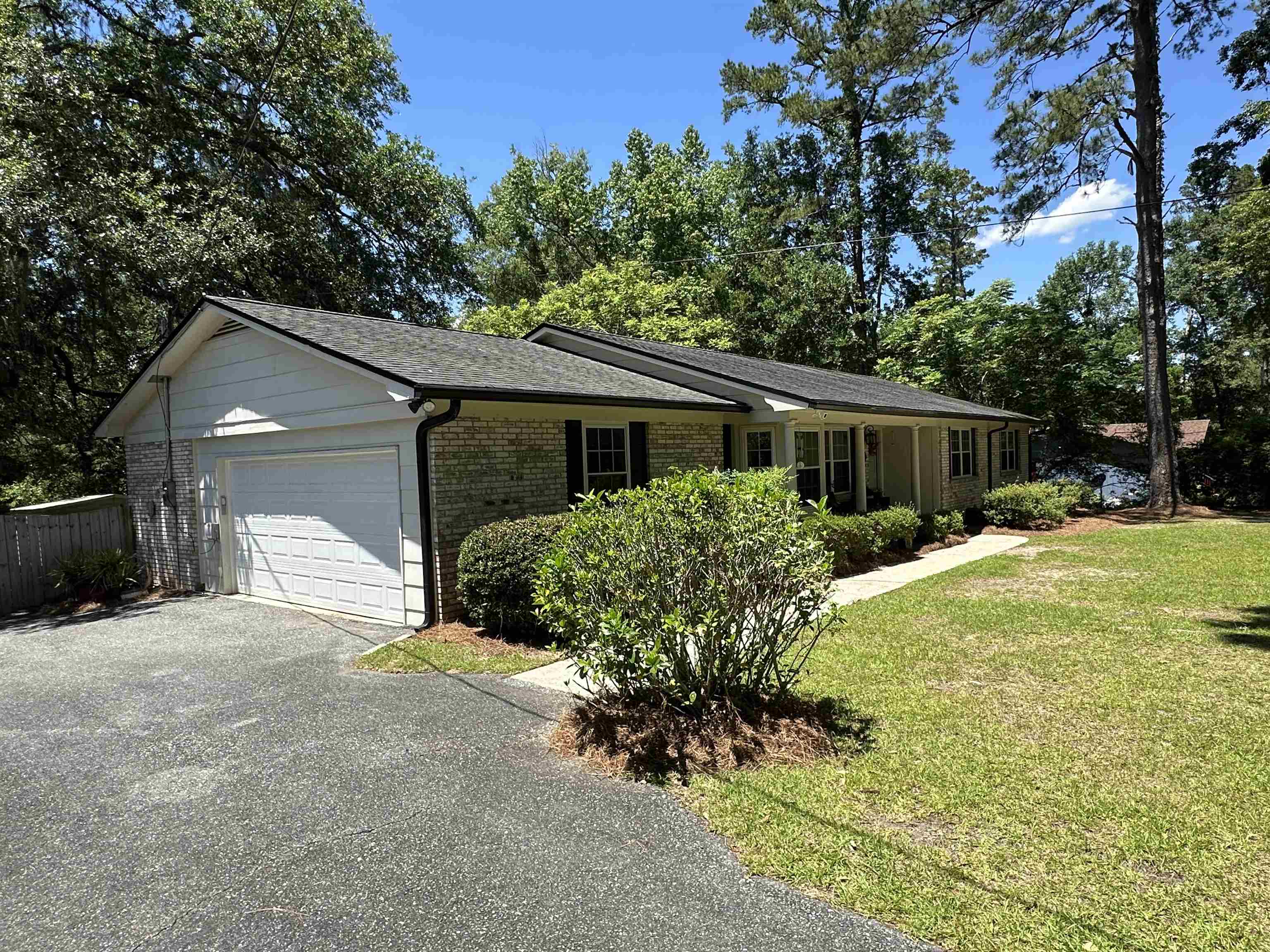 3246 Robinhood Road