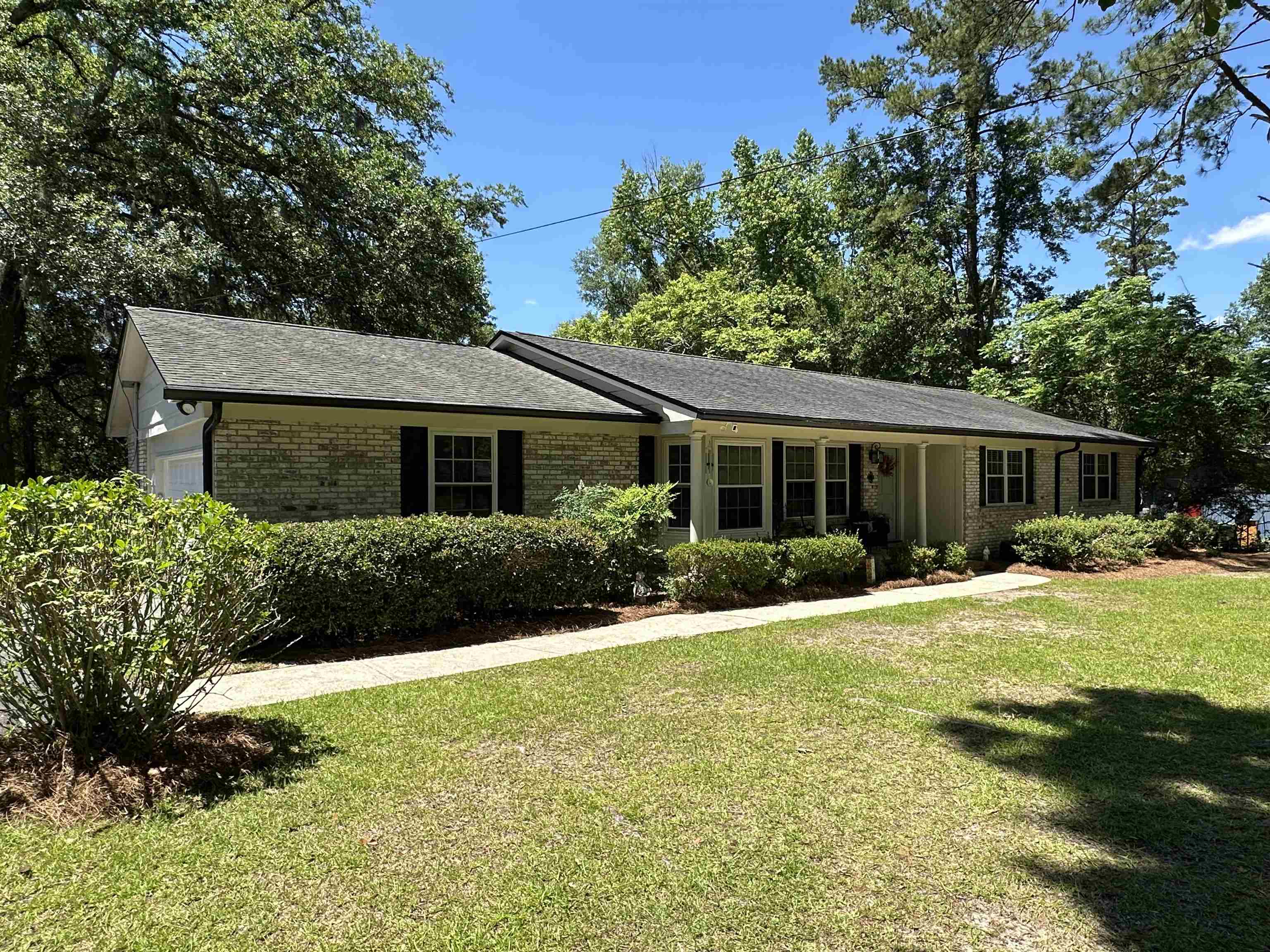 3246 Robinhood Road