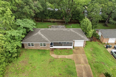 Tiny photo for 916 Maplewood Avenue, Tallahassee, FL 32303 (MLS # 400784)