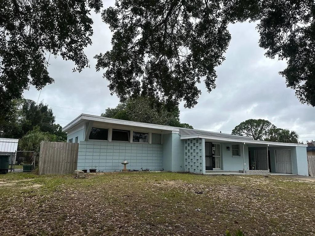 Photo of 1335 Phillips Street, Other Florida, FL 32114 (MLS # 400156)