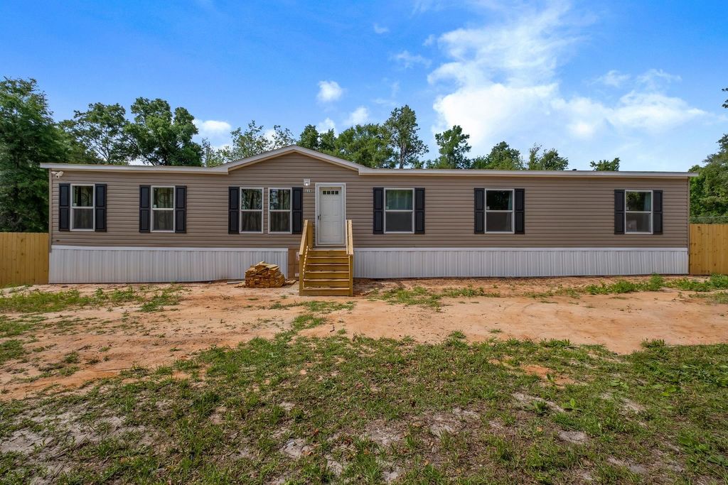 Photo of 119 Crestwood Drive, Crawfordville, FL 32327 (MLS # 400230)