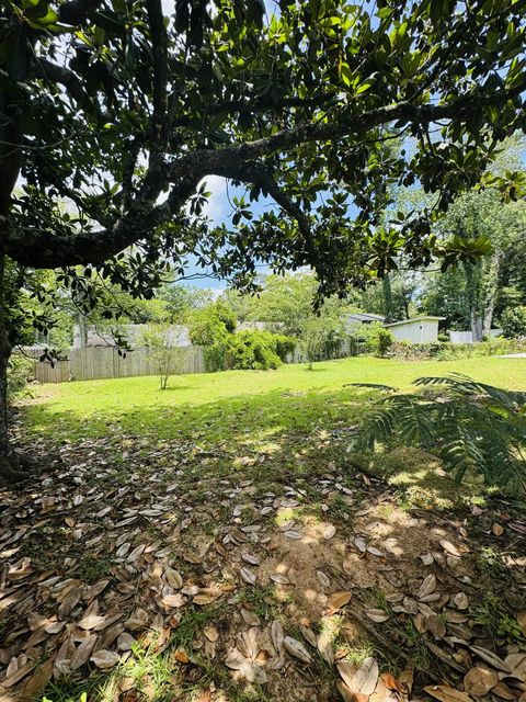 Tiny photo for 158 DAWN LAUREN Lane, Tallahassee, FL 32301 (MLS # 400396)
