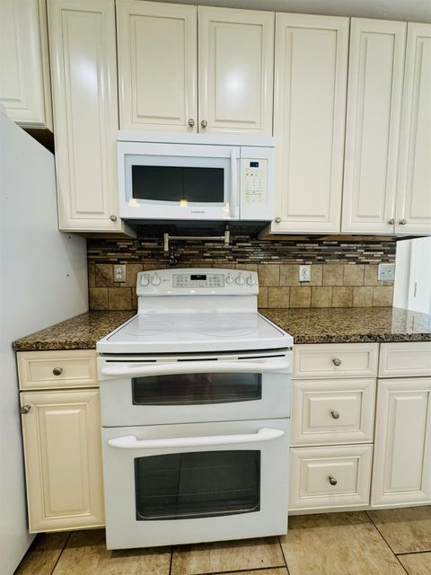 Tiny photo for 158 DAWN LAUREN Lane, Tallahassee, FL 32301 (MLS # 400396)