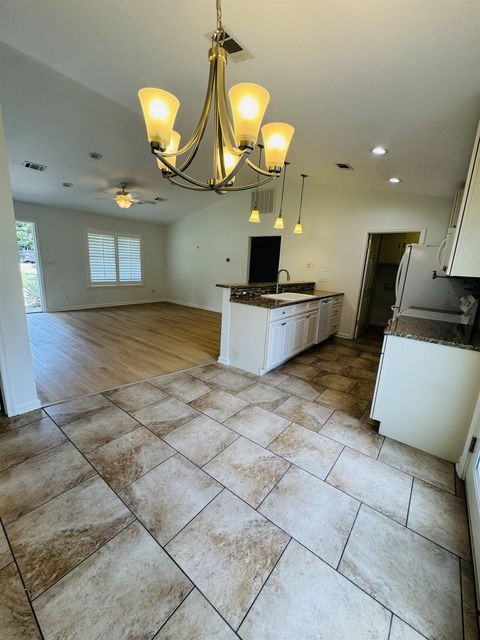 Tiny photo for 158 DAWN LAUREN Lane, Tallahassee, FL 32301 (MLS # 400396)
