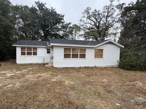 Photo of 110 Ridge Road, Tallahassee, FL 32305 (MLS # 393074)