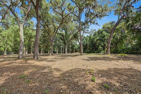 Tiny photo for 2192 Thirlestane Road, Tallahassee, FL 32309 (MLS # 394772)