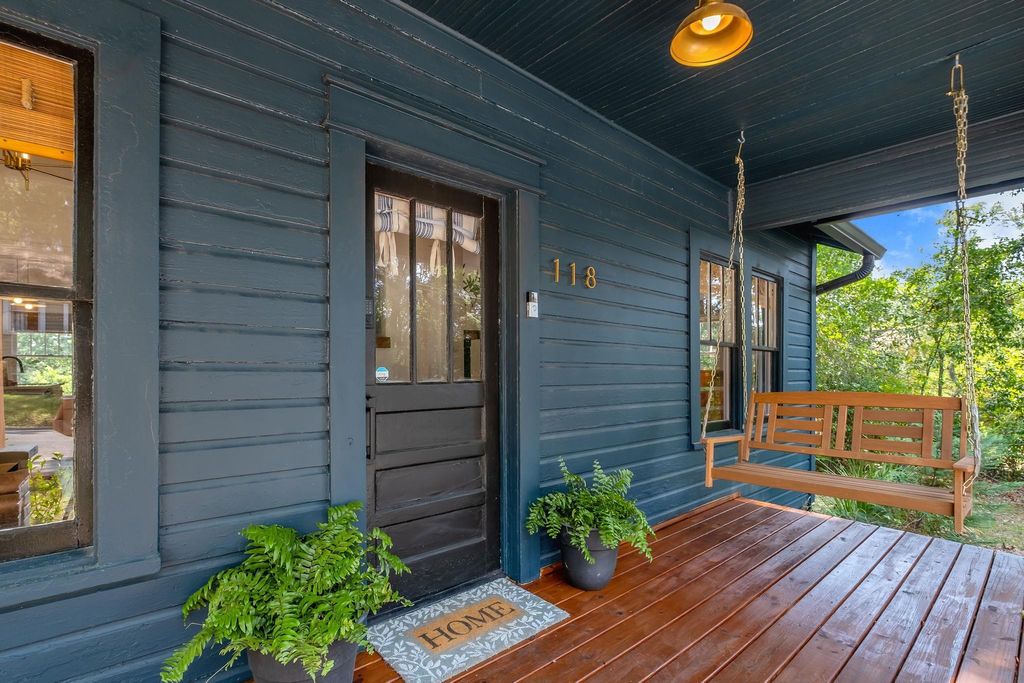 Photo of 118 W 8th Avenue #1-7, Tallahassee, FL 32303 (MLS # 399338)