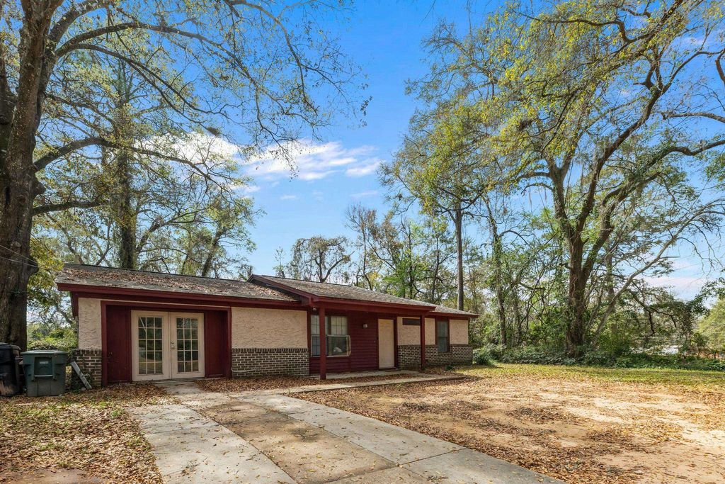 Photo of 2601 Vassar Rd, Tallahassee, FL 32309 (MLS # 397790)
