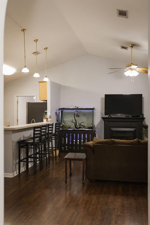 Tiny photo for 5 MIDWAY Court, Crawfordville, FL 32327 (MLS # 394438)