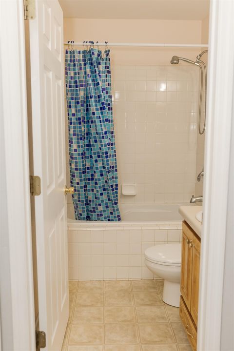 Tiny photo for 5 MIDWAY Court, Crawfordville, FL 32327 (MLS # 394438)