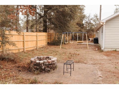 Tiny photo for 5 MIDWAY Court, Crawfordville, FL 32327 (MLS # 394438)