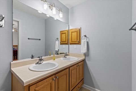 Tiny photo for 5 MIDWAY Court, Crawfordville, FL 32327 (MLS # 394438)