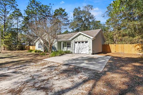 Tiny photo for 5 MIDWAY Court, Crawfordville, FL 32327 (MLS # 394438)