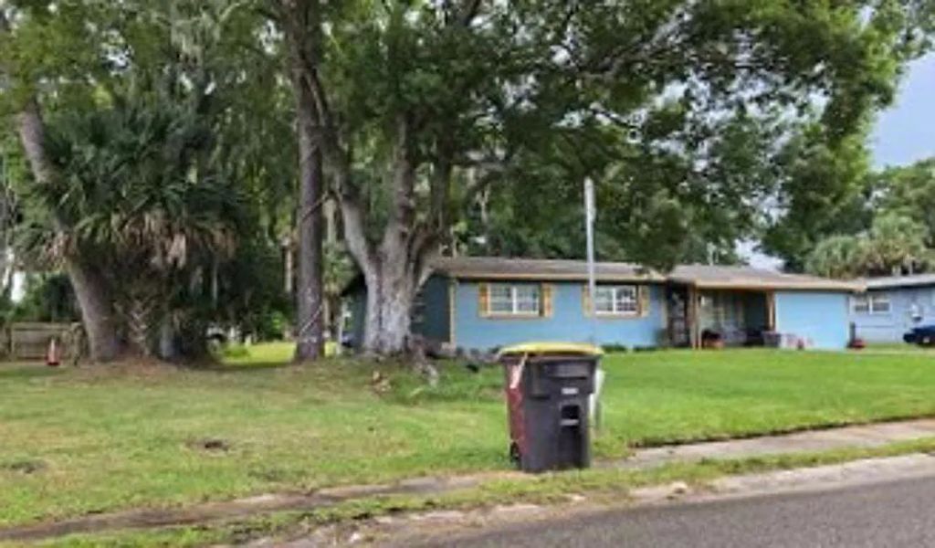 Photo of 4025 Harbor View Drive, Jacksonville, FL 32208 (MLS # 396231)