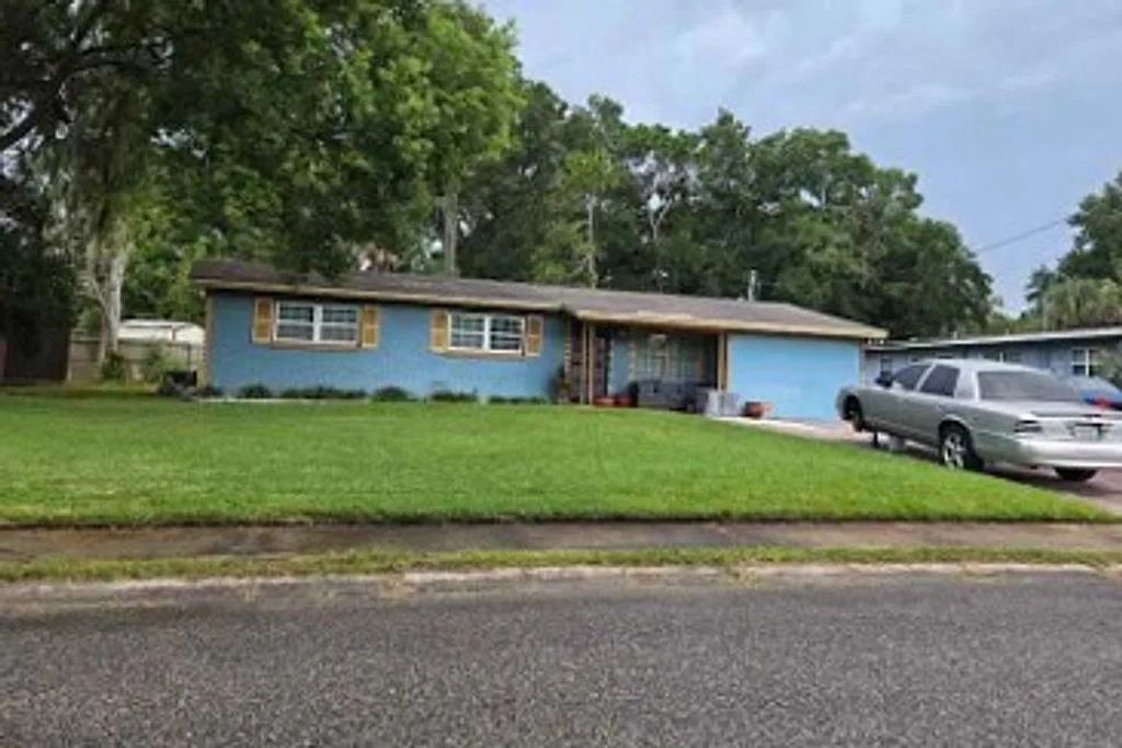 Photo of 4025 Harbor View Drive, Jacksonville, FL 32208 (MLS # 396231)