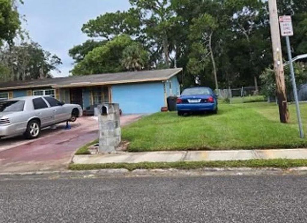 Photo of 4025 Harbor View Drive, Jacksonville, FL 32208 (MLS # 396231)