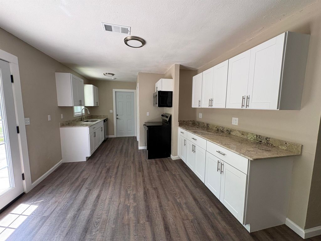 Photo of 6335 SUE PAGE Drive, Tallahassee, FL 32310 (MLS # 399135)