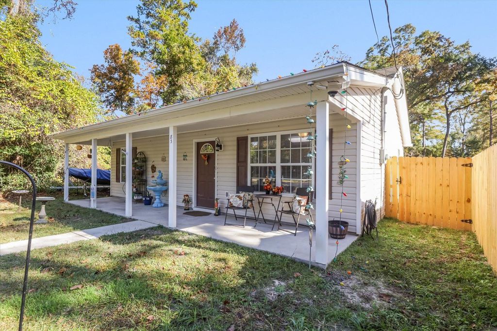 Photo of 83 Dakota Drive, Crawfordville, FL 32327 (MLS # 393077)