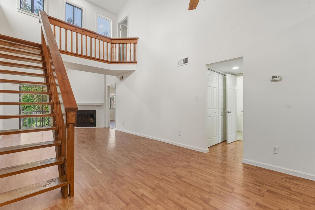 Photo of 2900 Woodrich Dr Dr #201, Tallahassee, FL 32301 (MLS # 396224)