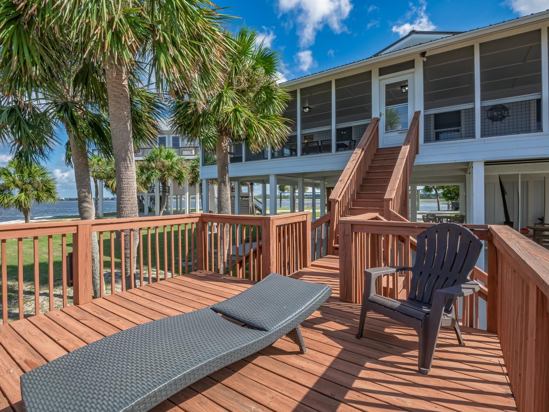 1645 SHELL POINT Road
