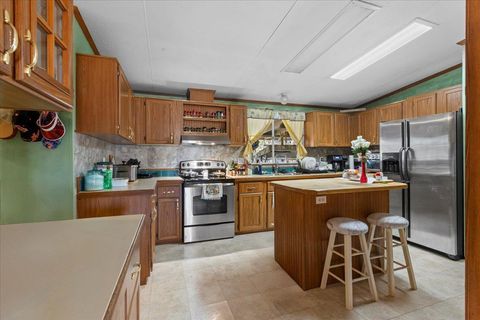 Tiny photo for 1914 SW JIm Clark Rd Rd, Madison, FL 32340 (MLS # 396845)