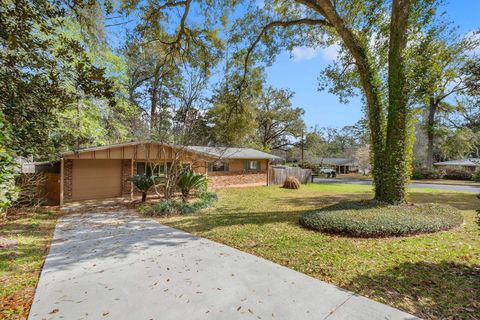 Photo of 2613 SUMMERWOOD Avenue, Tallahassee, FL 32303 (MLS # 396973)
