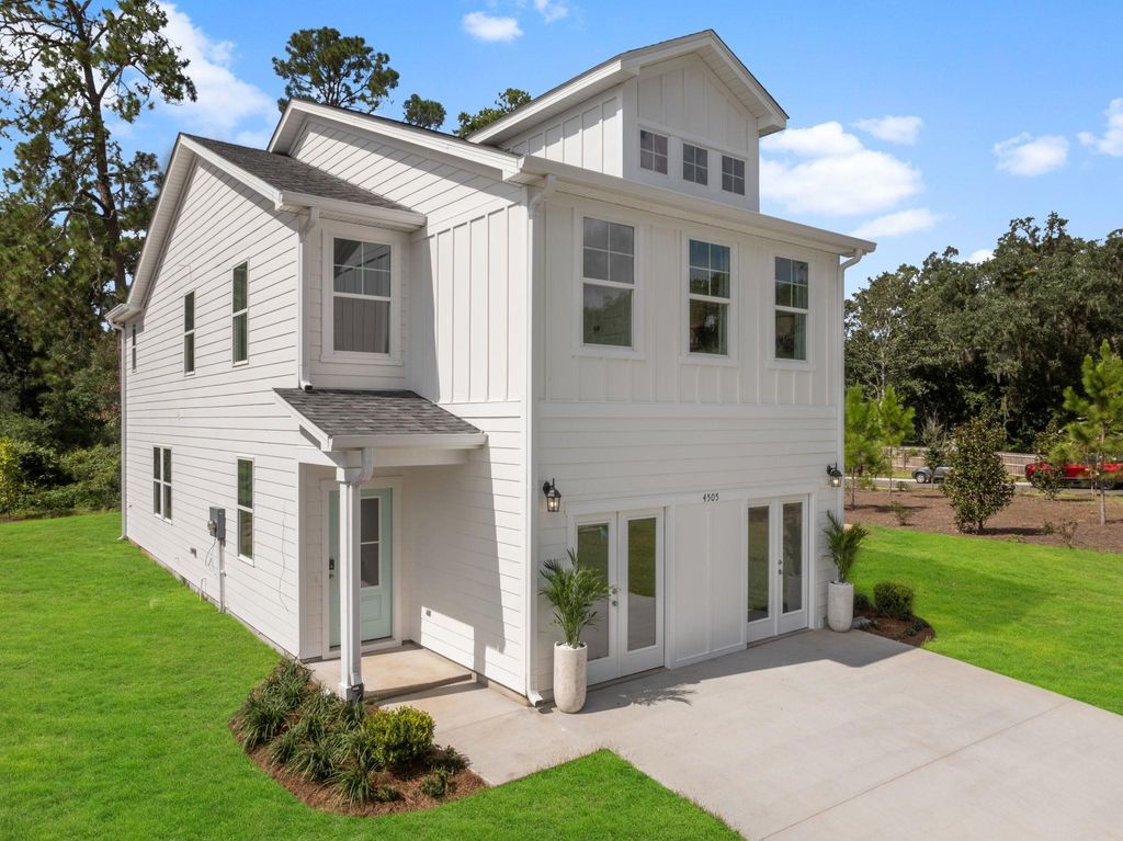 Photo of 4517 Garden Oaks Way, Tallahassee, FL 32311 (MLS # 391918)